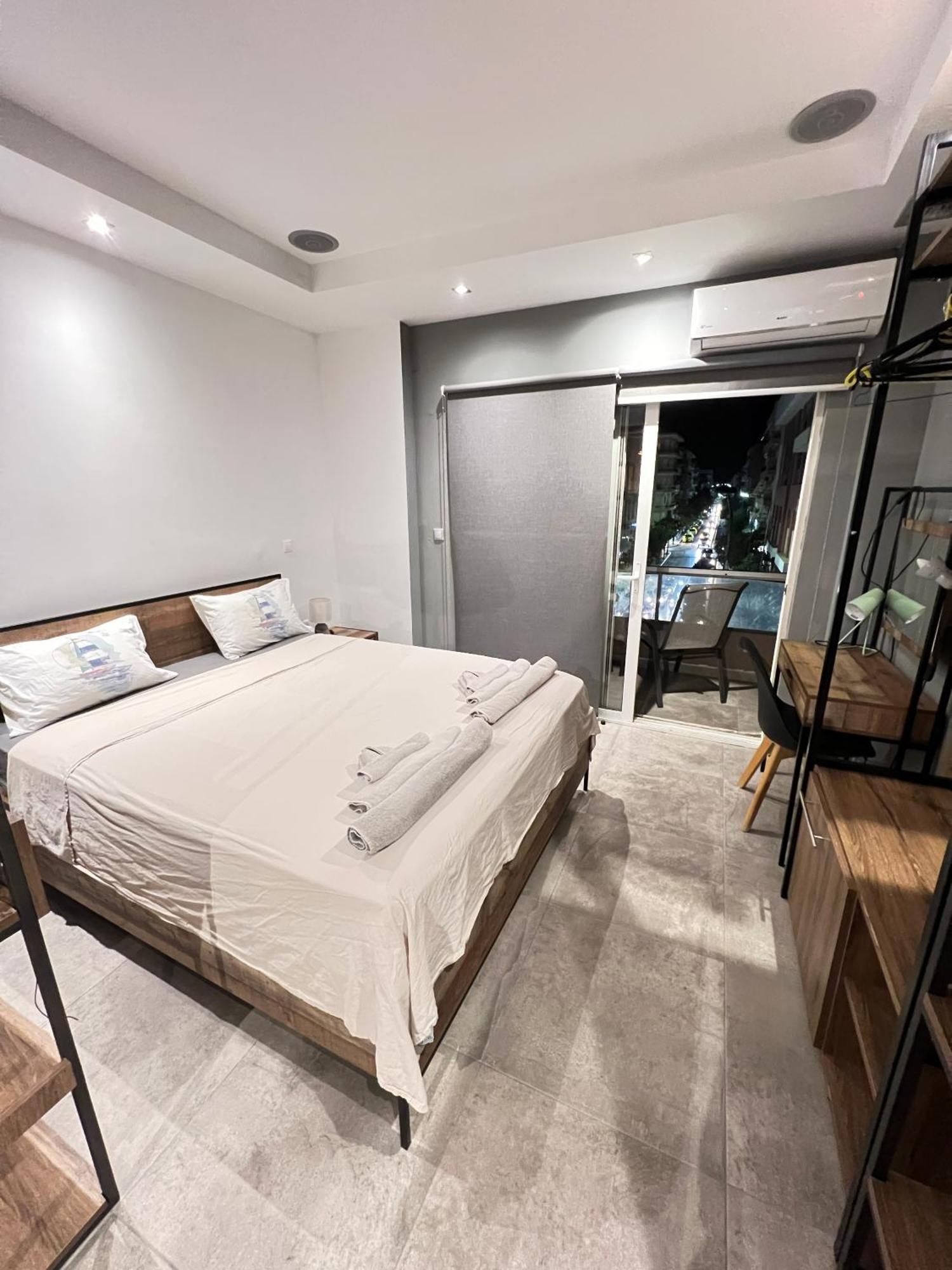 Modern Apartment In The Heart Of The City Alexandroúpolis Ngoại thất bức ảnh