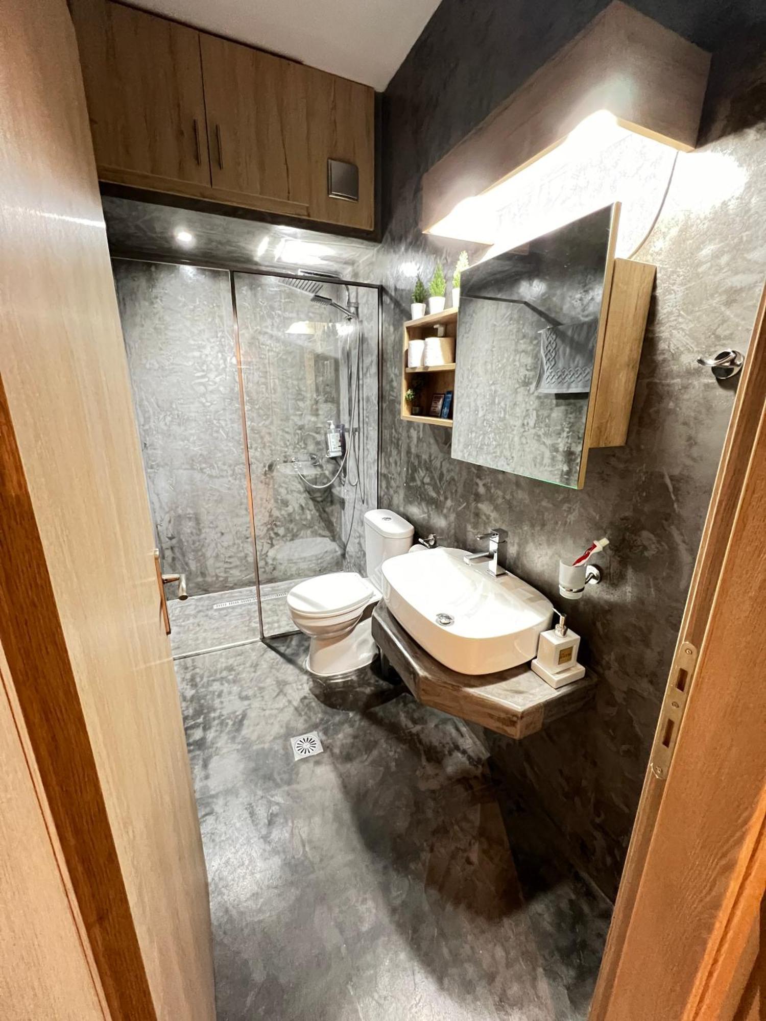 Modern Apartment In The Heart Of The City Alexandroúpolis Ngoại thất bức ảnh